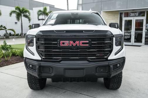 2024 GMC Sierra 1500 AT4X