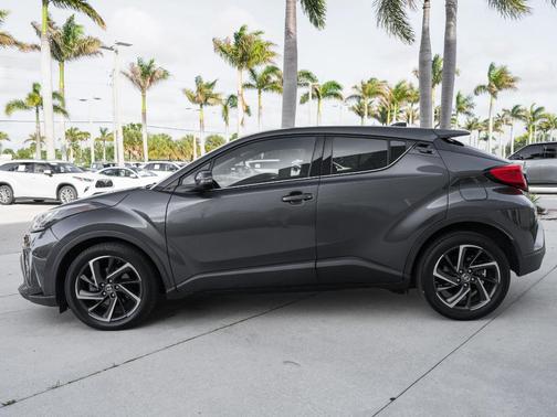 Magnetic Gray Metallic 2022 Toyota C-HR Limited
