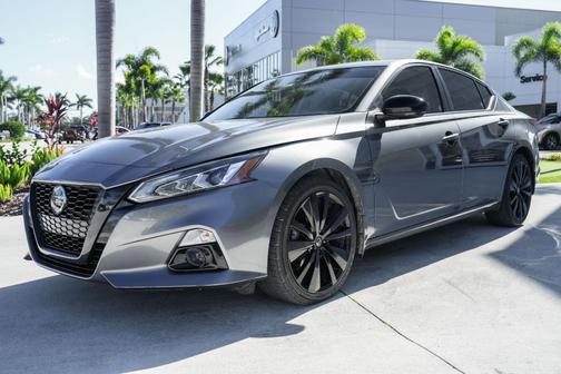 2022 Nissan Altima 2.5 SR