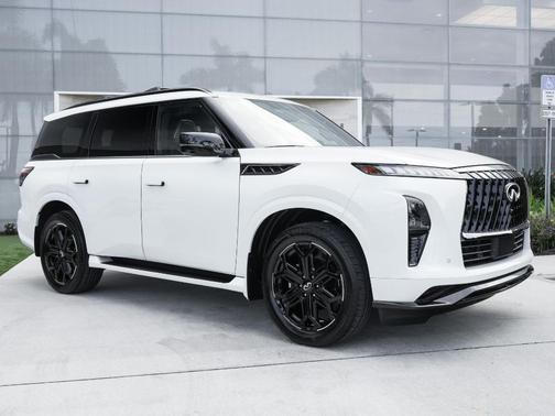 Radiant White 2026 INFINITI QX80 SPORT