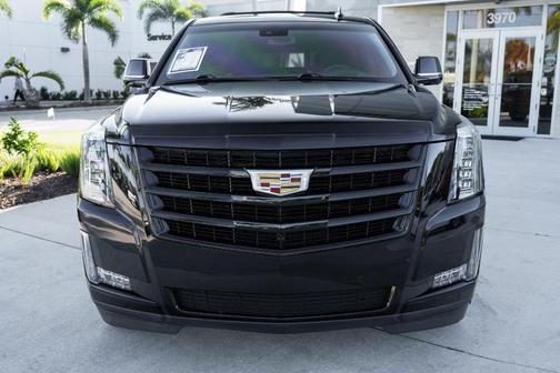 2019 Cadillac Escalade Luxury
