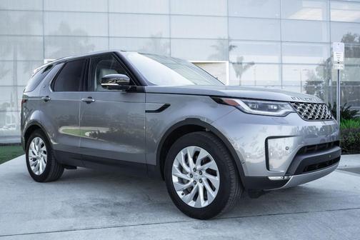 2025 Land Rover Discovery P300 S
