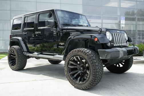 2016 Jeep Wrangler Unlimited Sahara