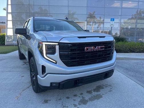 2022 GMC Sierra 1500 Elevation