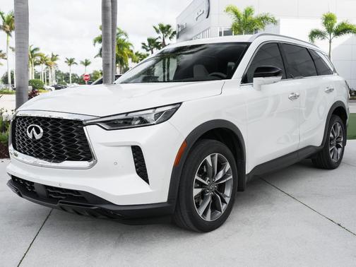 Majestic White 2023 INFINITI QX60 Luxe