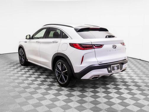 2024 INFINITI QX55 LUXE