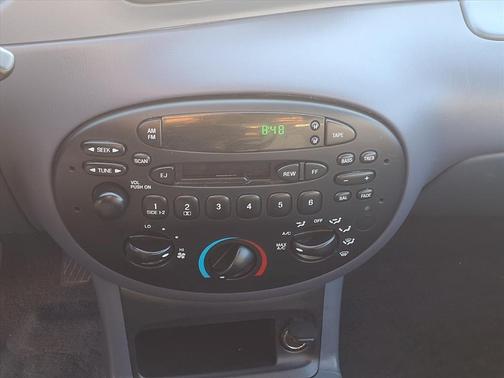 1999 Ford Escort LX