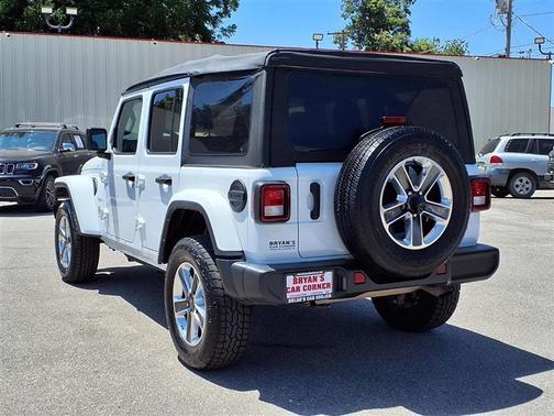 White 2022 Jeep Wrangler Unlimited Sahara