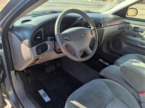 2000 Ford Taurus SES