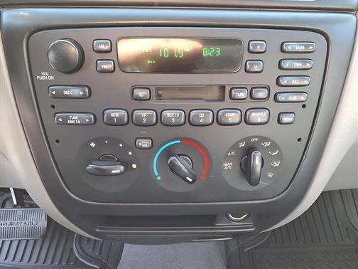 2000 Ford Taurus SES