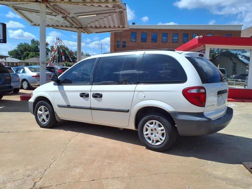 2005 Dodge Caravan SE