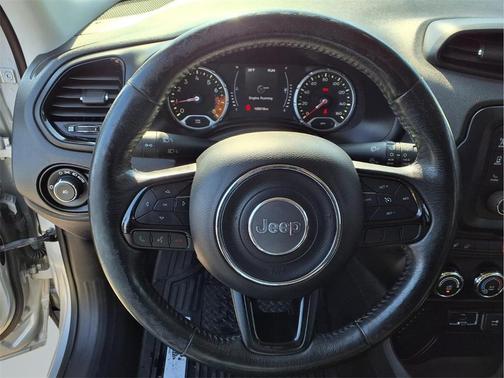 2017 Jeep Renegade Altitude