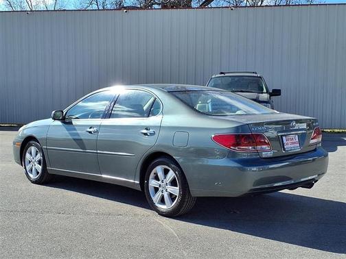 Green 2006 Lexus ES 330 Base (A5)