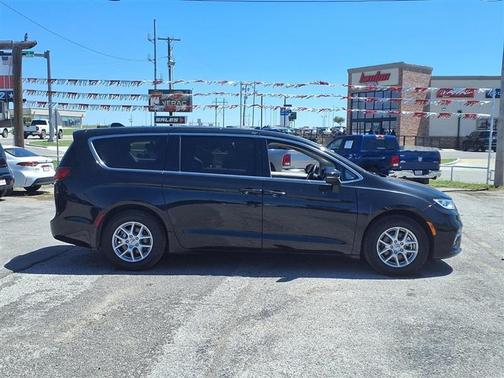 Black 2023 Chrysler Pacifica Touring-L