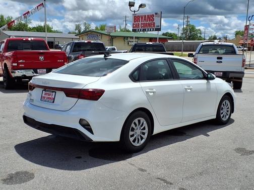 2024 Kia Forte LX