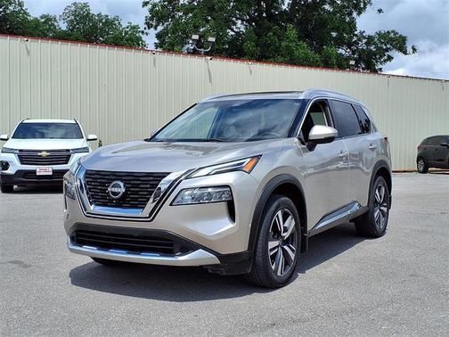Champagne Silver 2023 Nissan Rogue Platinum