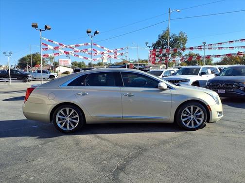 2014 Cadillac XTS Base