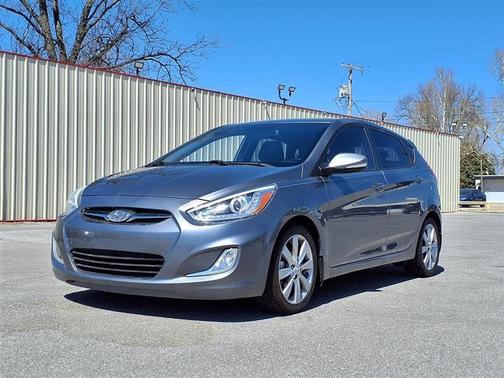 Triathlon Gray Metallic 2014 Hyundai Accent SE