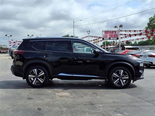 Black 2023 Nissan Rogue SL