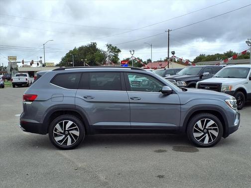 2024 Volkswagen Atlas 2.0T SE