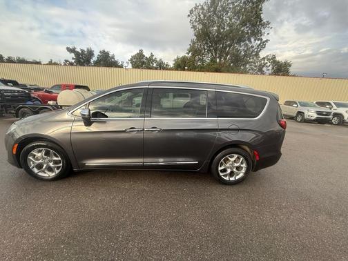 2019 Chrysler Pacifica Limited