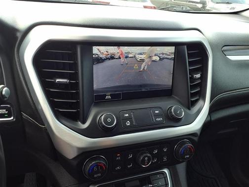Black 2021 GMC Acadia SLT