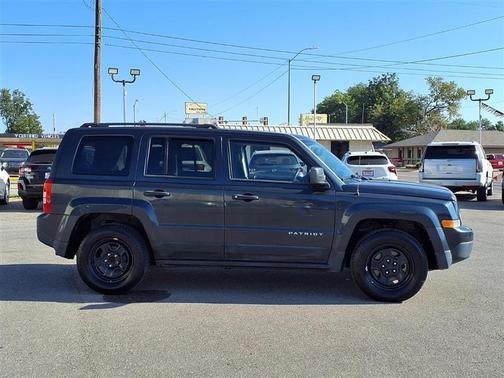 Gray 2016 Jeep Patriot Sport