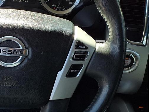 2017 Nissan Titan XD SV