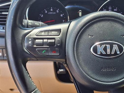 Burgundy 2017 Kia Sedona LX