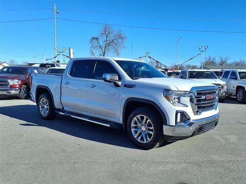 Off White 2019 GMC Sierra 1500 SLT
