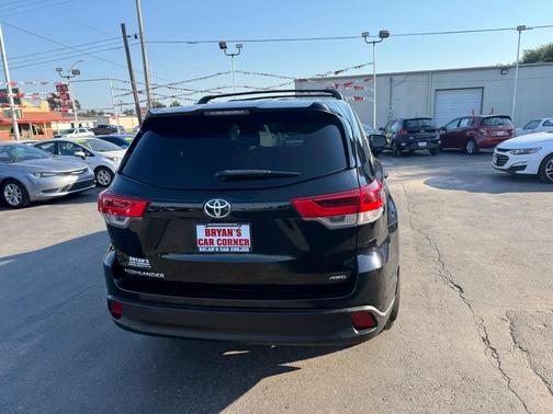 2017 Toyota Highlander 