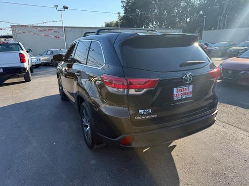 2017 Toyota Highlander 