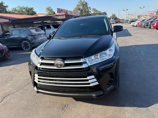 2017 Toyota Highlander 
