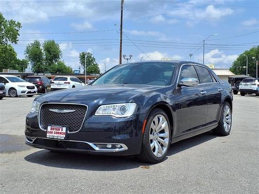 Black 2018 Chrysler 300 Limited