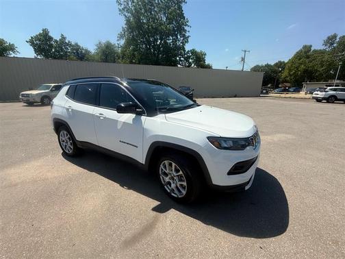 White 2025 Jeep Compass Limited