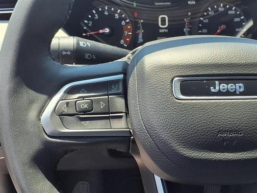 White 2025 Jeep Compass Limited