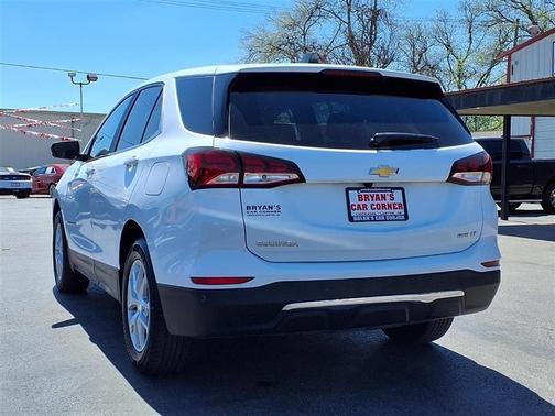 Off White 2024 Chevrolet Equinox LT