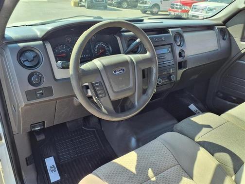White 2010 Ford F-150 XL SuperCab