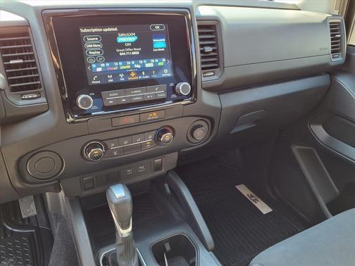 2022 Nissan Frontier S