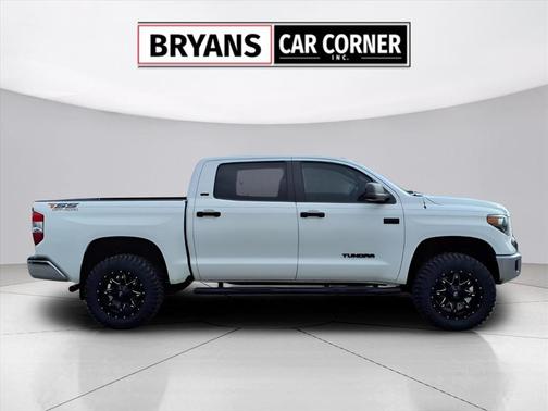 2018 Toyota Tundra SR5