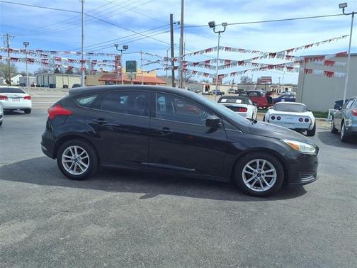 Black 2018 Ford Focus SE