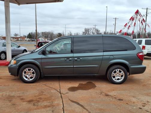 Green 2003 Dodge Grand Caravan Sport