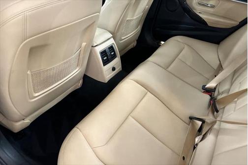 2017 BMW 330e iPerformance