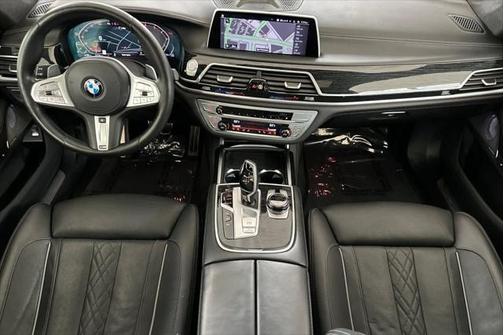 2022 BMW 750 i xDrive