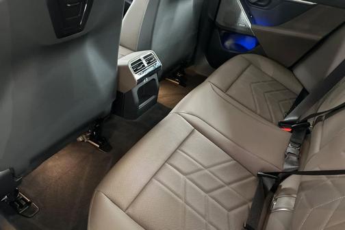 2025 BMW i5 eDrive40