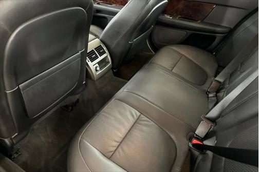 2011 Jaguar XF Premium
