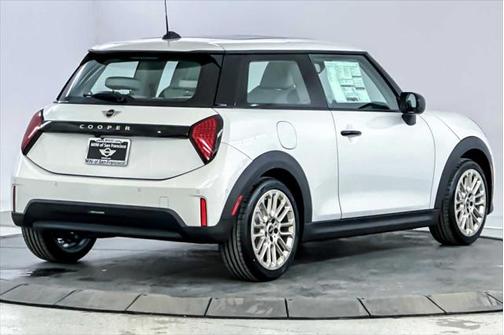 2025 MINI Hardtop Cooper