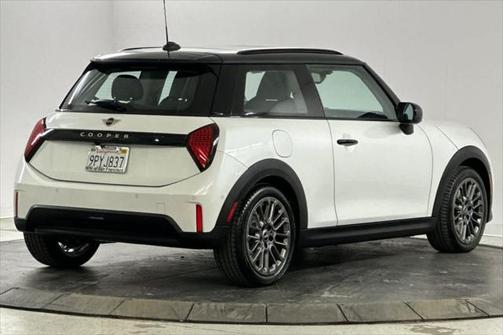 2025 MINI Hardtop Cooper