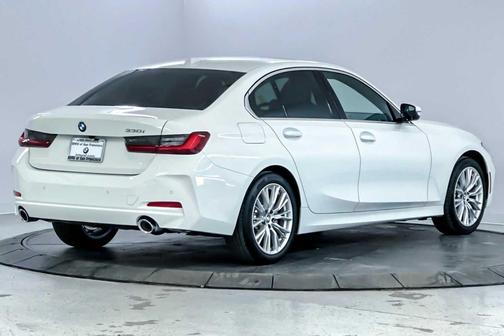 2024 BMW 330 i