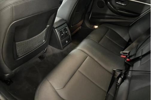 2018 BMW 330 330i